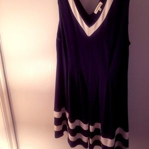 Monteau 2x Navy/white Dress